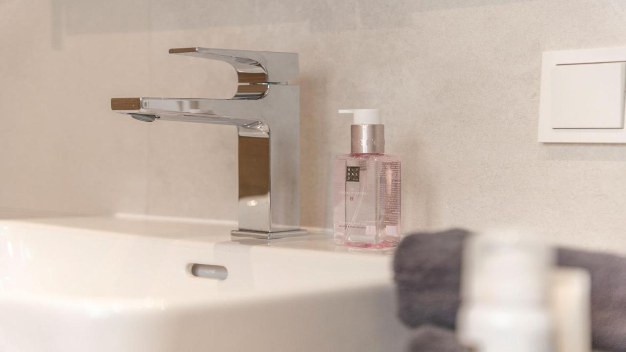 Stuwip Alps Appartements Adlerhorst Trins Zewnętrze zdjęcie